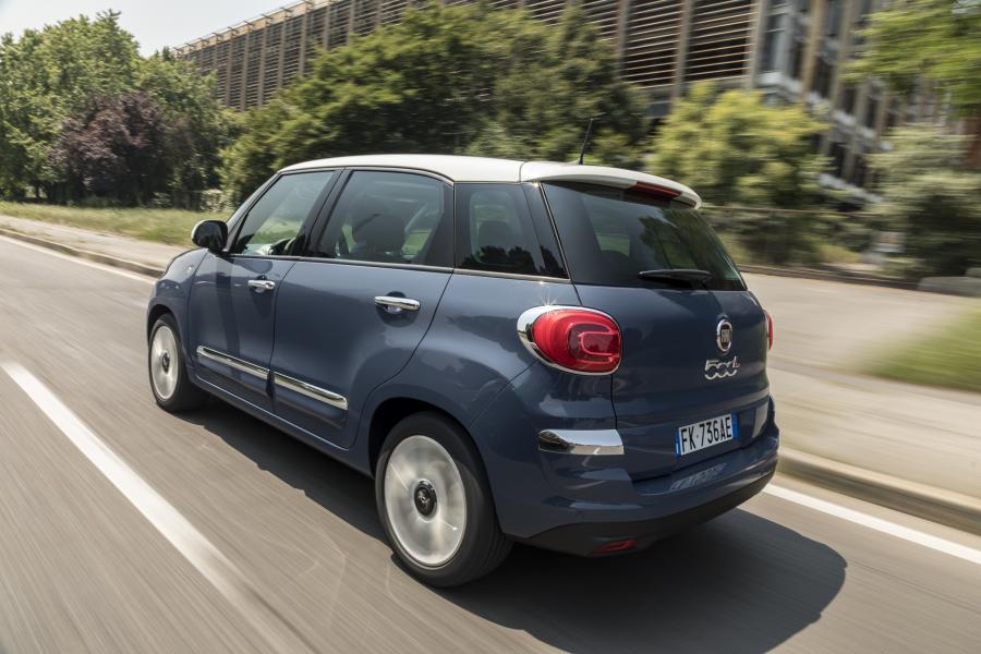  Fiat 500L 2017 года  (фото 18 из 45)